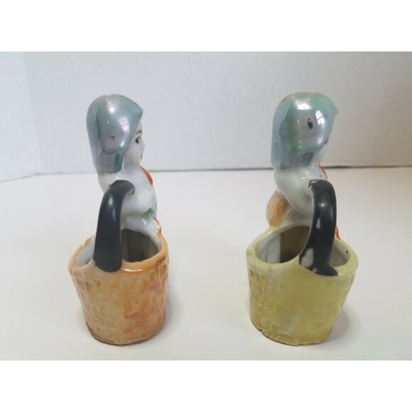 Porcelain Lusterware Made In Japan Pair Of Children With Baskets 3"×2" - Picture 6 of 12